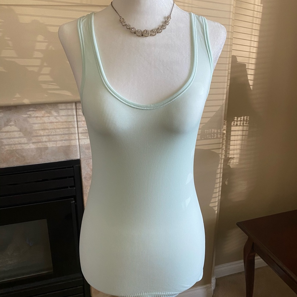 Lululemon mint green Tanktop